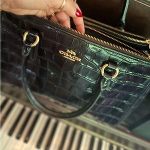 PRISTINE COACH ALLIGATOR PATENT HANDBAG  #crocodile #patent #structured #goth